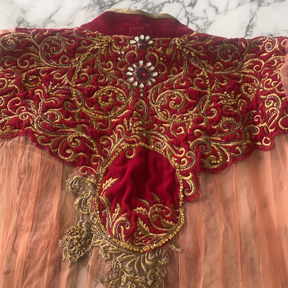 Indian dress - Picture 6 of 8